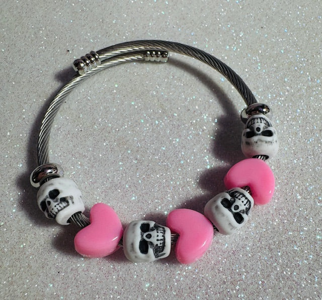 Skull and Hearts Bracelet
