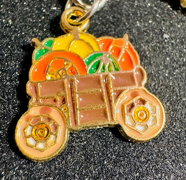Pumpkin Wagon Zipper Pull