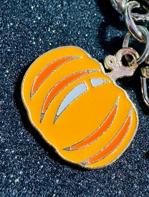 Pumpkin Wagon Zipper Pull