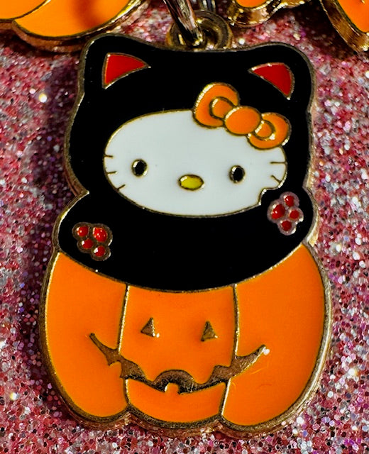Pumpkin Kitty Zipper Pull