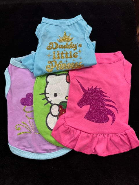 Little Girlie Dog  Shirts Small