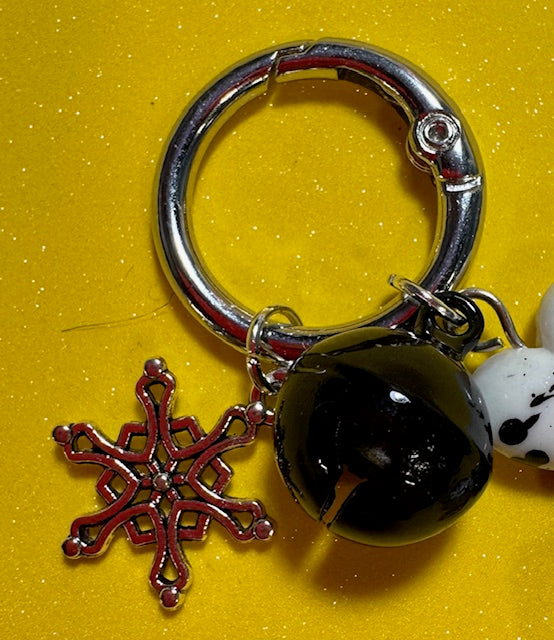 Penguin Zipper Pull