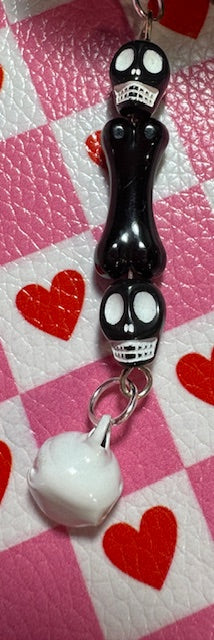 Gothic Valentine Zipper Pull